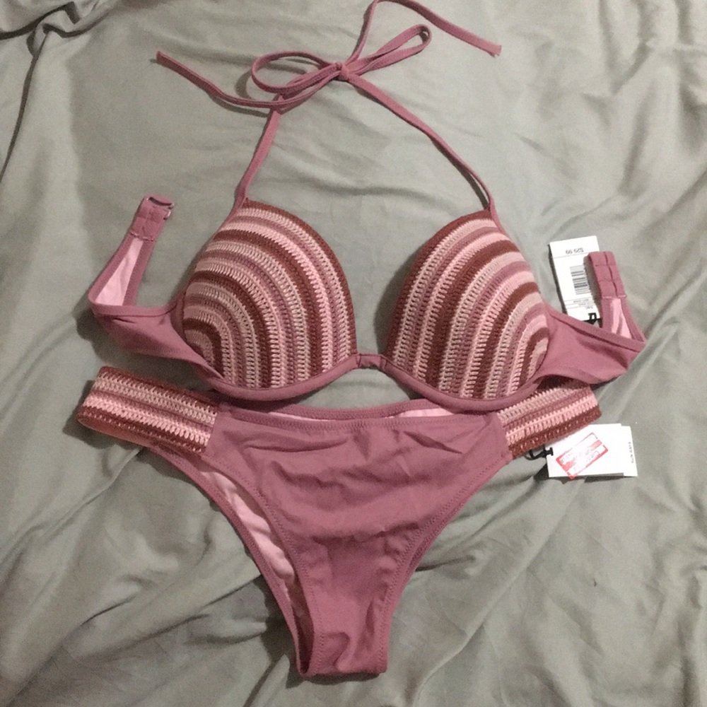 Sun rays halter bikini 34C extra cheeky bottom M